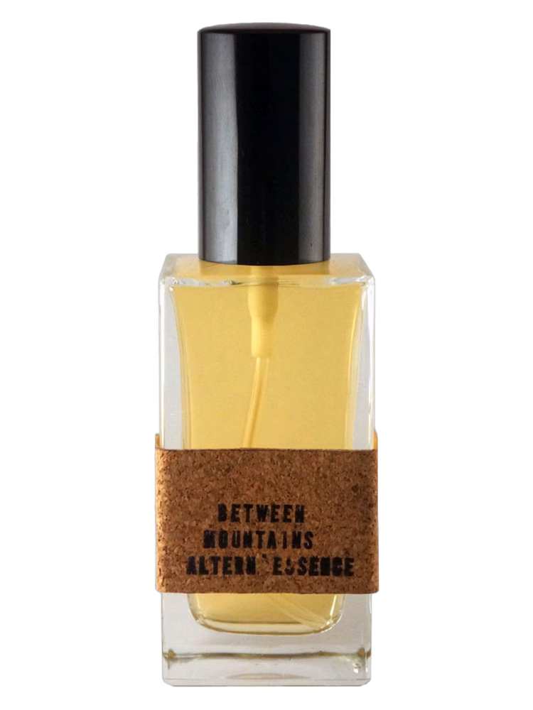 Altern Essence Perfume Between Mountains