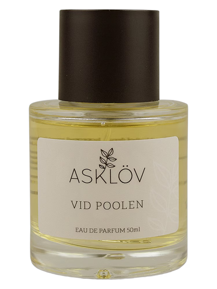Asklöv Vid Poolen