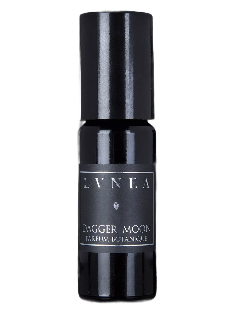 Lvnea Dagger Moon